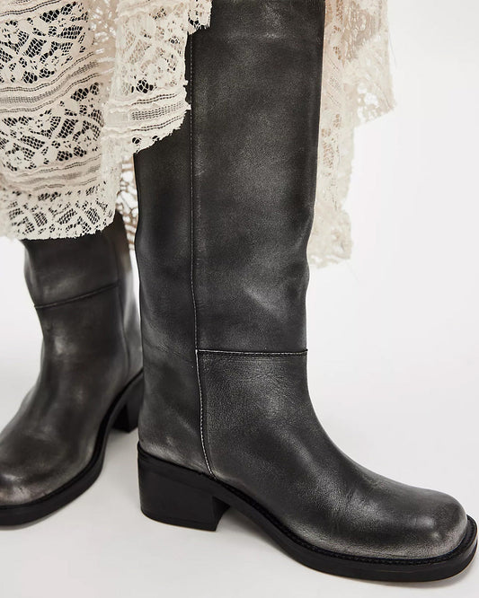 Dana Distressed Pull-On Boot - Black Leather