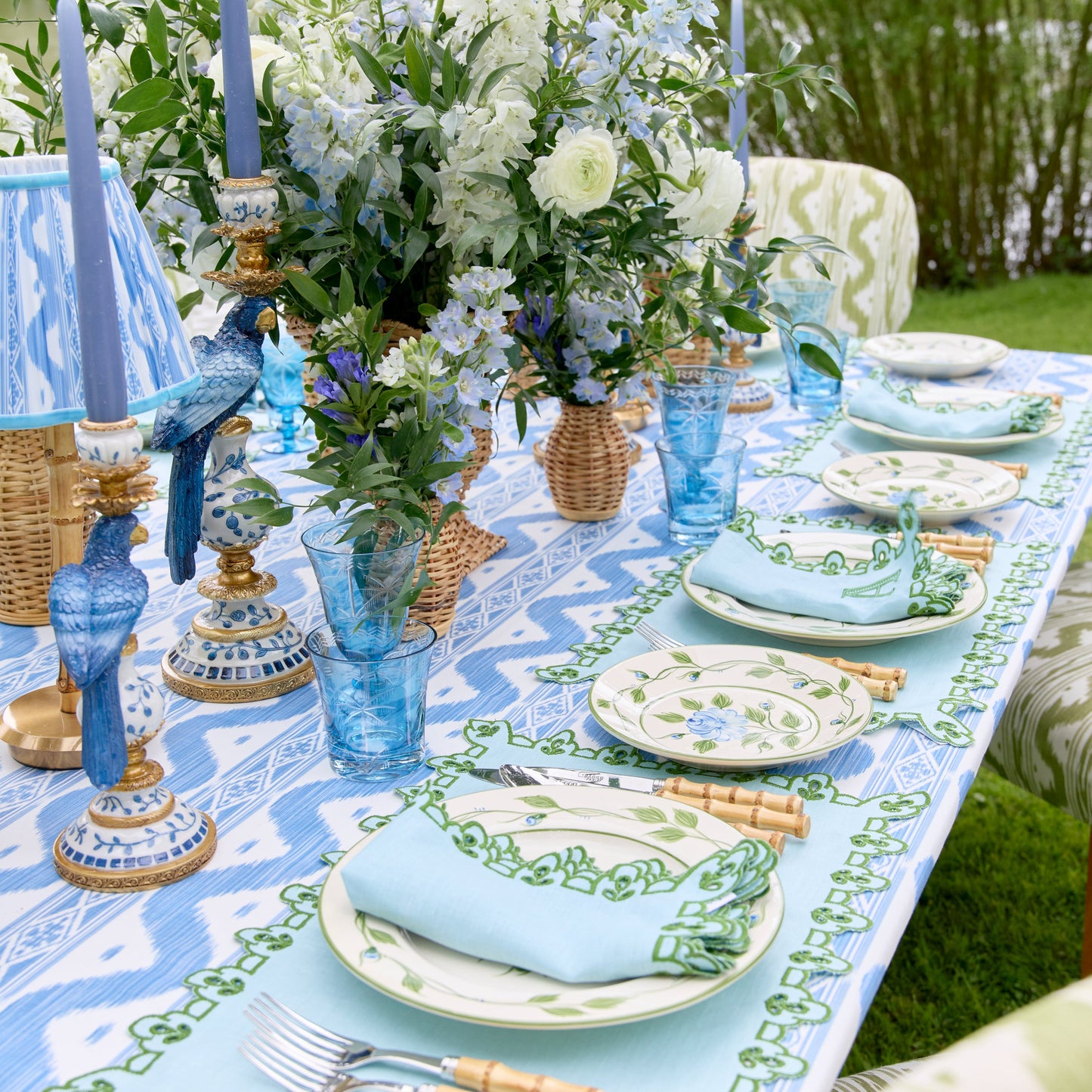 Blue Rose Bud Dinner Plates (Set of 4)